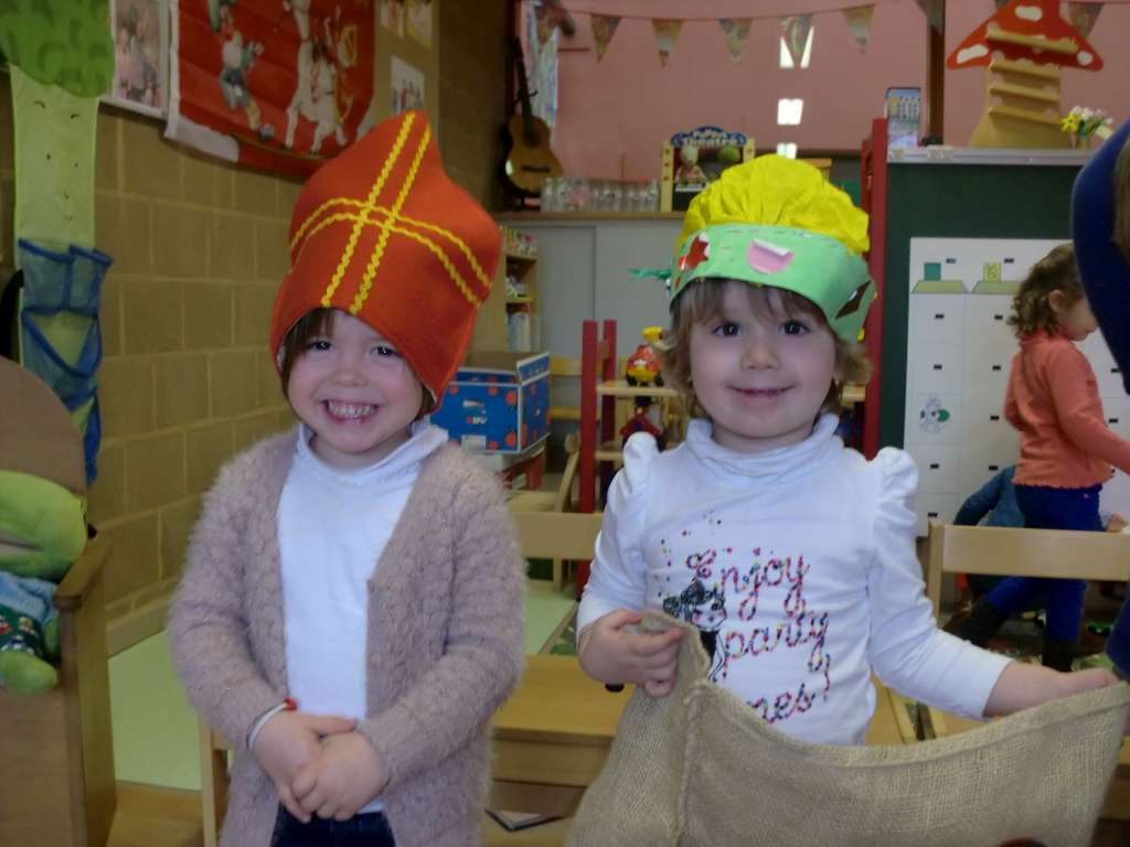 Foto bij De komst van Sinterklaas 1KA