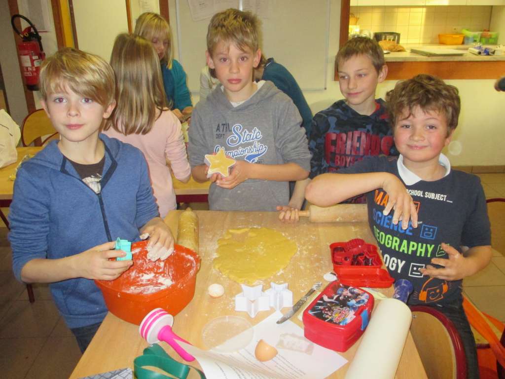 Foto bij 4ABC Kerstkoekjes bakken