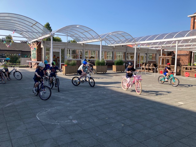 Fietsdag 1ste graad
